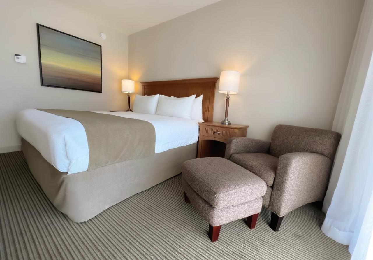 Coast Capri Hotel Келоуна Экстерьер фото
