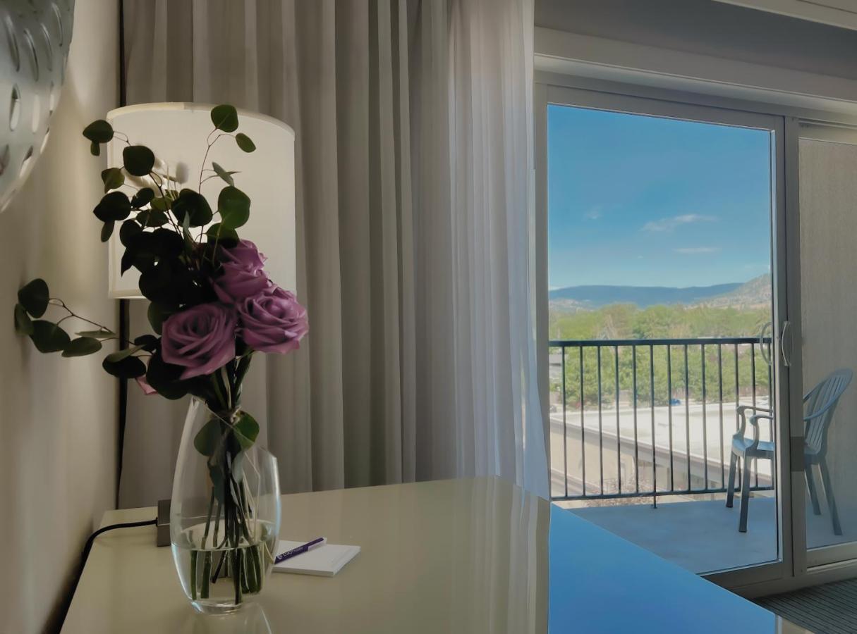 Coast Capri Hotel Келоуна Экстерьер фото