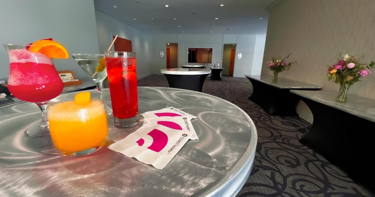 Coast Capri Hotel Келоуна Экстерьер фото